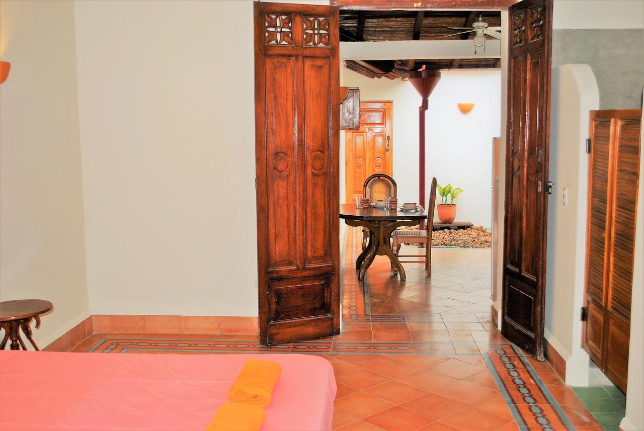 Aparthotel Casa Calala Granada Exterior foto